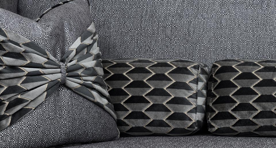 zoom-box-custom-made-cushions
